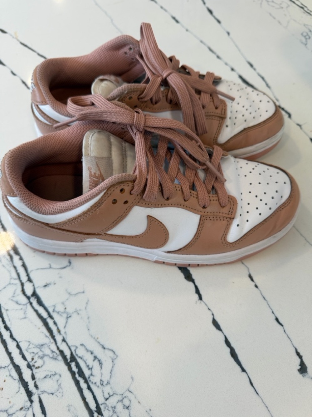 Nike Dunks Low-Top Sneakers Women’s size 6 - Picture 4 of 16